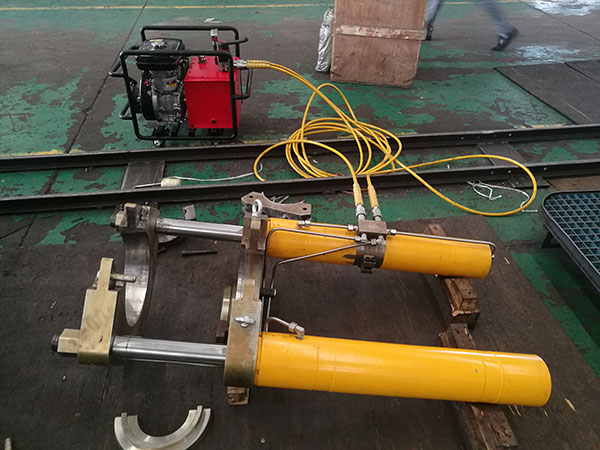 Casing crimping machine